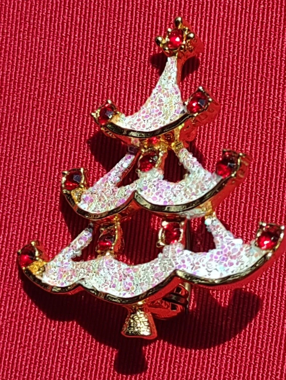 Tiny Red Stones Christmas Tree Crystal Brooch Lapel Pin Made In Czech 1.25